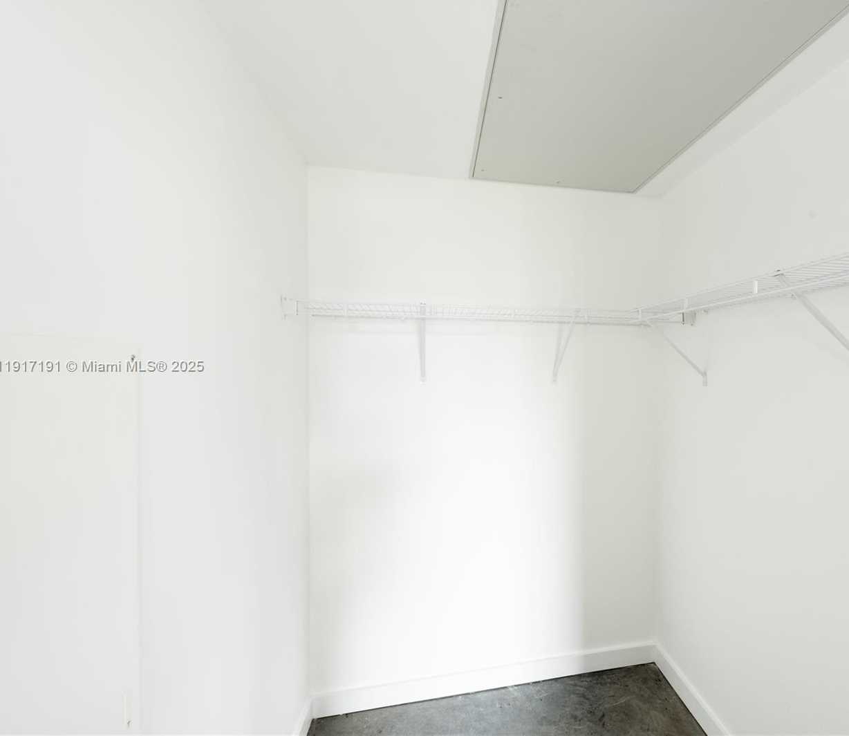 Small Image of 151 SOUTH EAST 1ST ST #1709, Miami Number 15