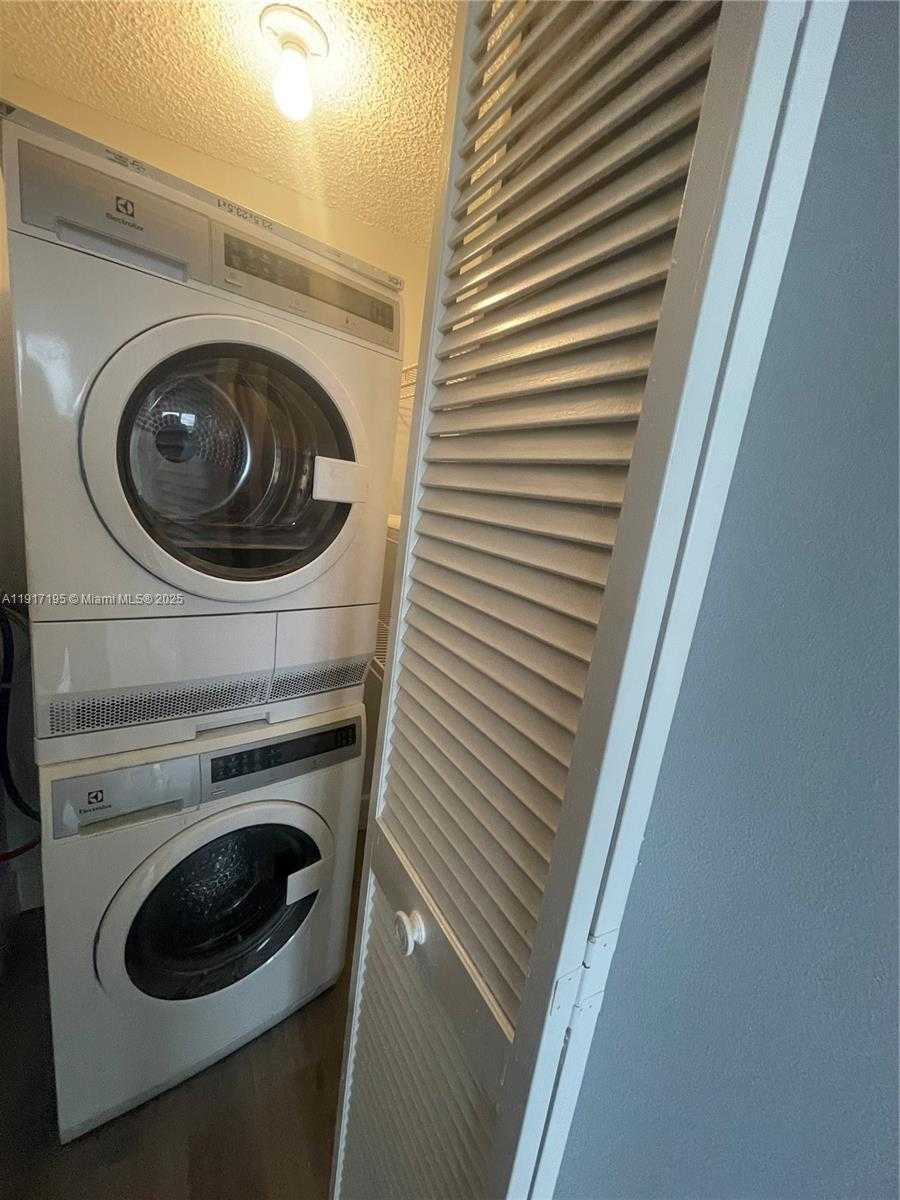 Small Image of 780 NORTH EAST 69TH ST #1608, Miami Number 15