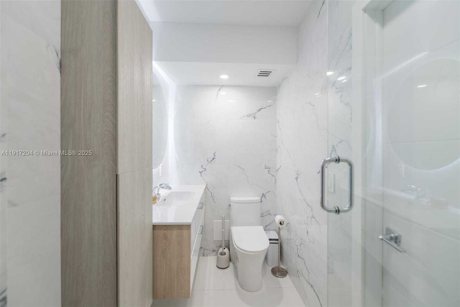 Small Image of 1950 SOUTH OCEAN DR #8N, Hallandale Beach Number 19