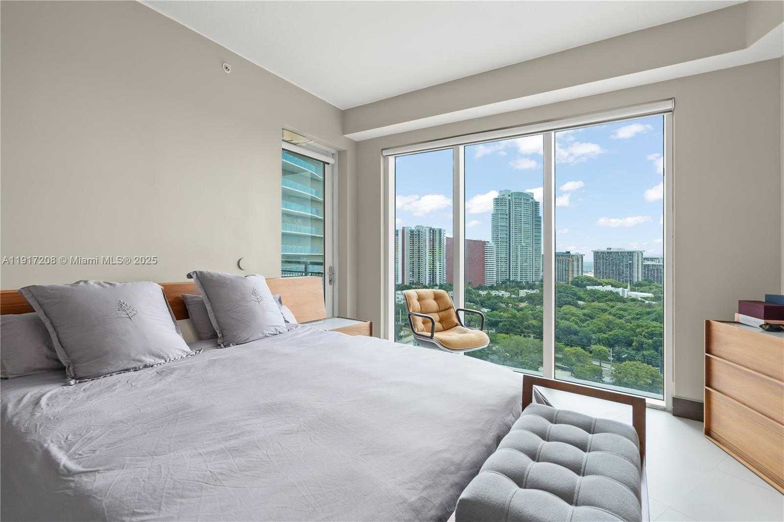 Small Image of 60 SOUTH WEST 13TH ST #1400, Miami Number 12