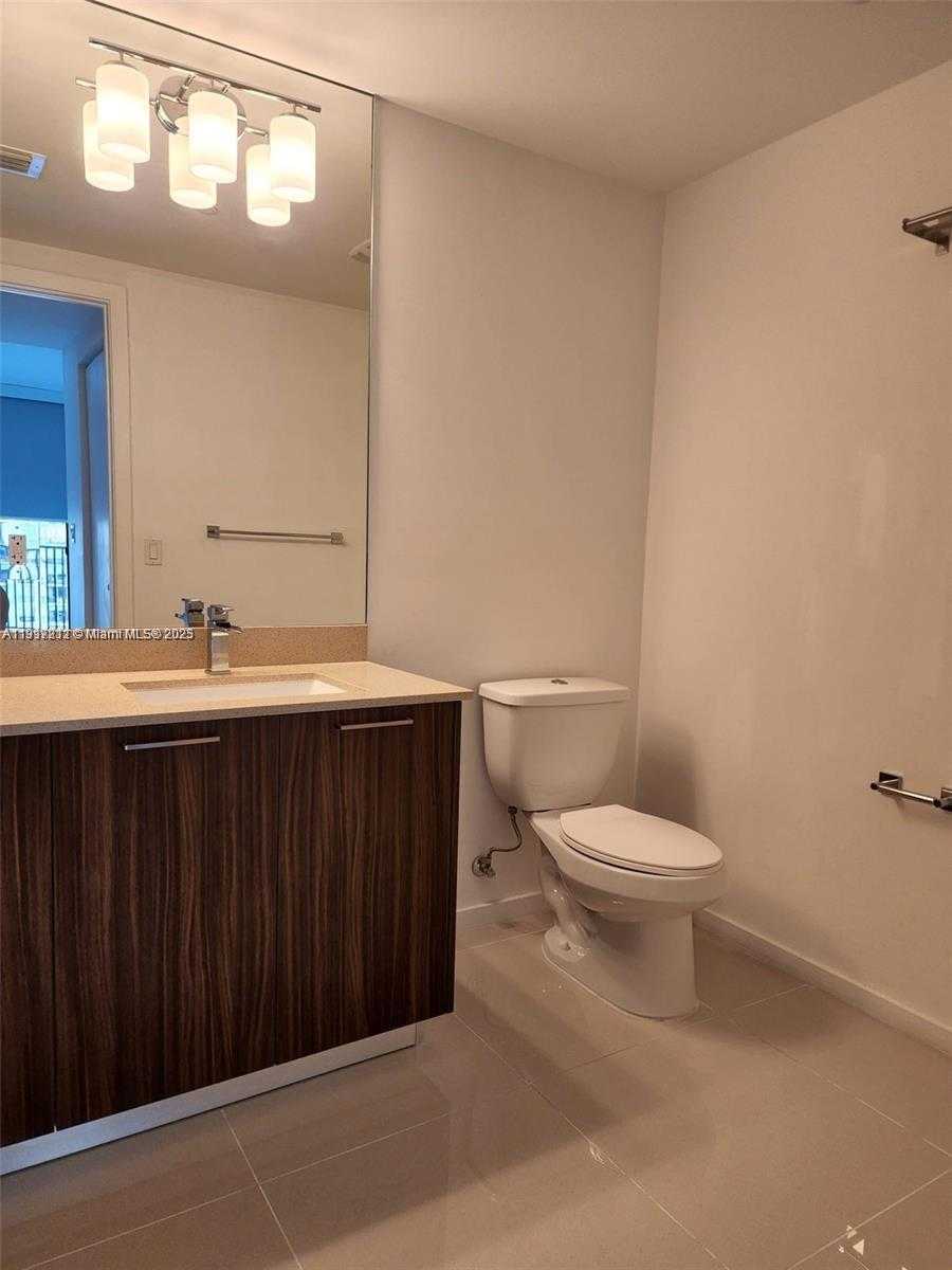 Imagen de Pequeño Objeto