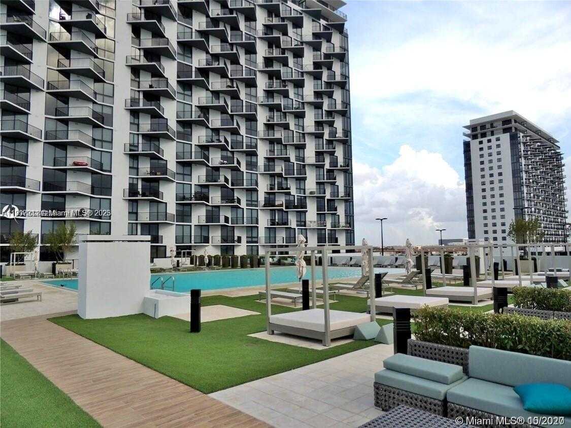 Imagen de Pequeño Objeto