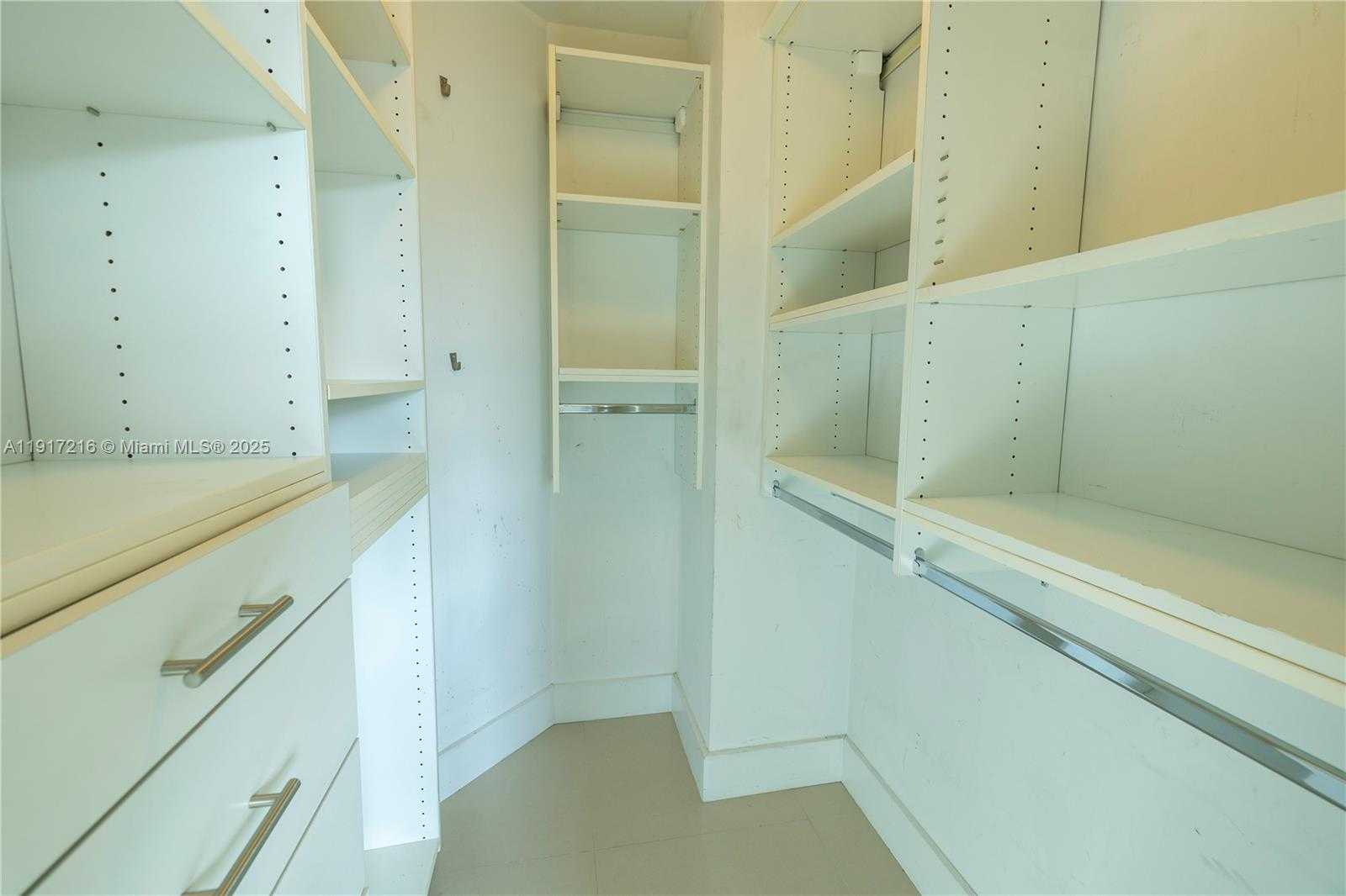 Small Image of 7900 HARBOR ISLAND DR #920, North Bay Village Number 15