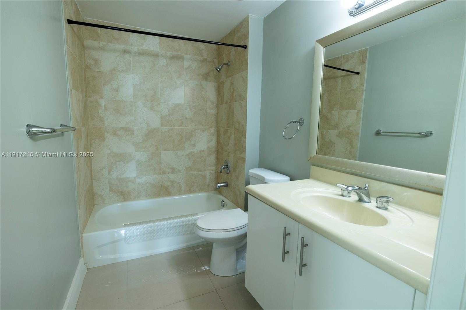 Small Image of 7900 HARBOR ISLAND DR #920, North Bay Village Number 19