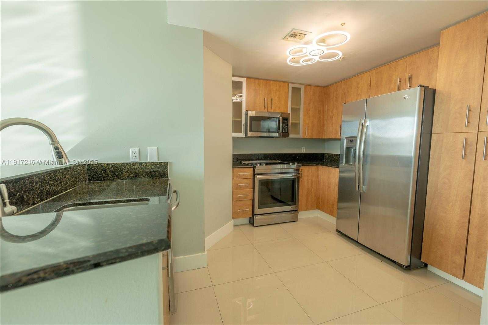 Small Image of 7900 HARBOR ISLAND DR #920, North Bay Village Number 6