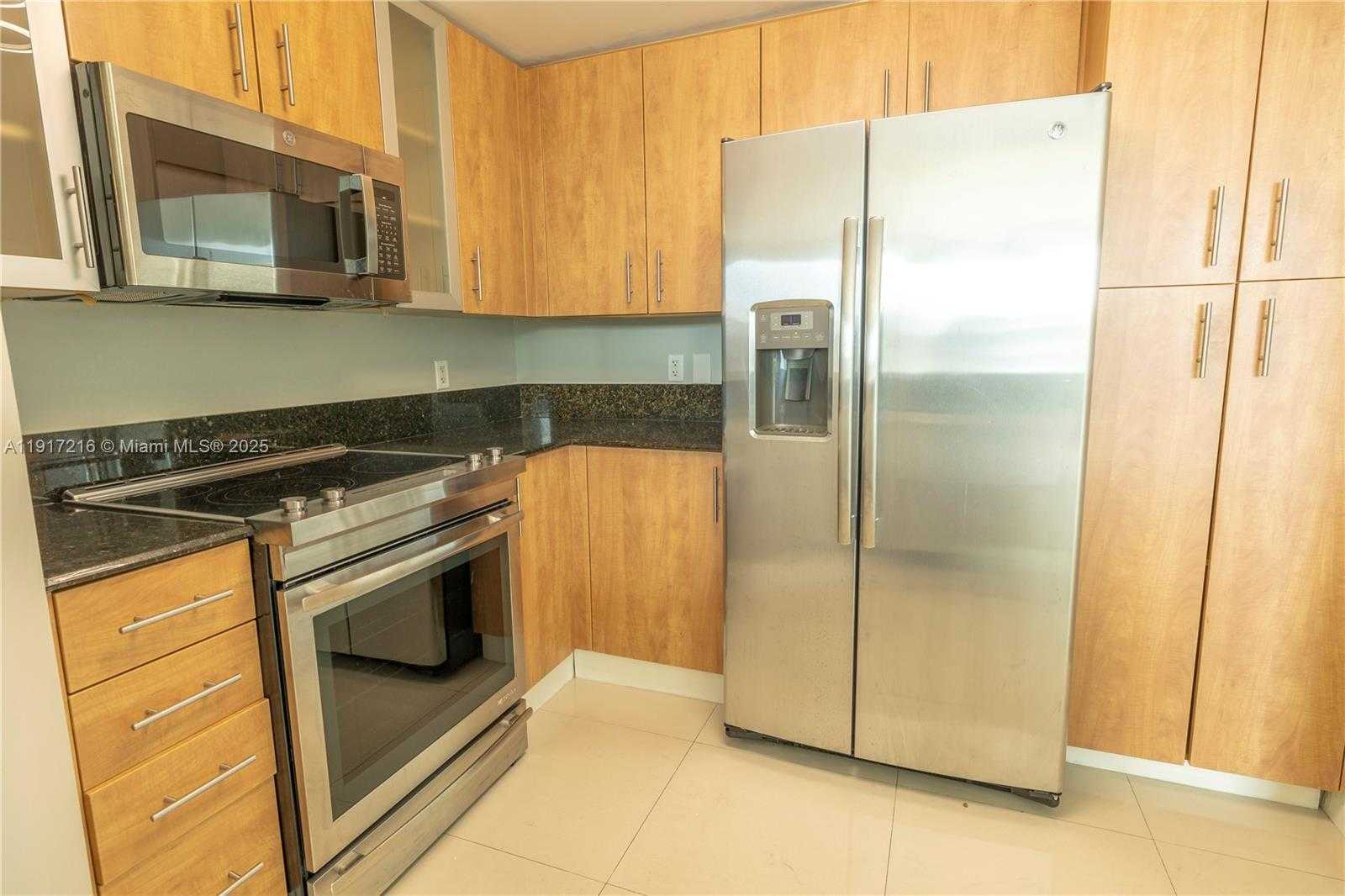 Small Image of 7900 HARBOR ISLAND DR #920, North Bay Village Number 7