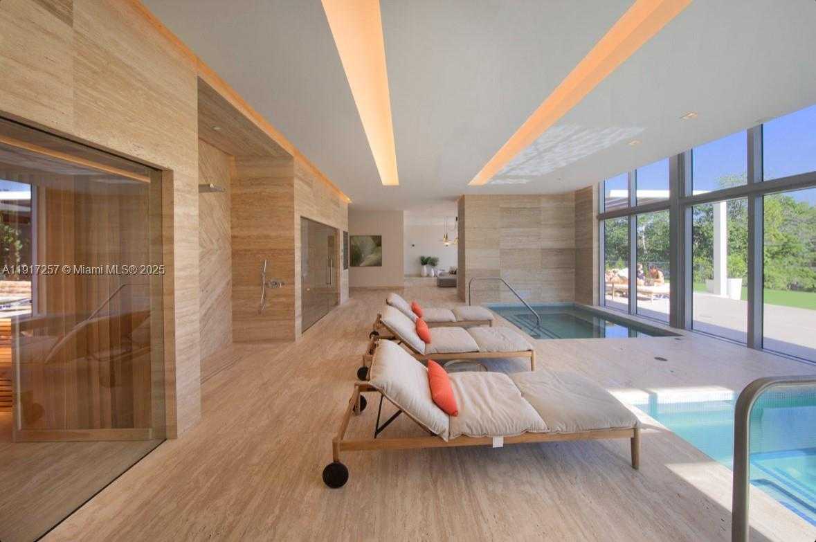 Small Image of 16385 BISCAYNE BLVD #405, North Miami Beach Number 26