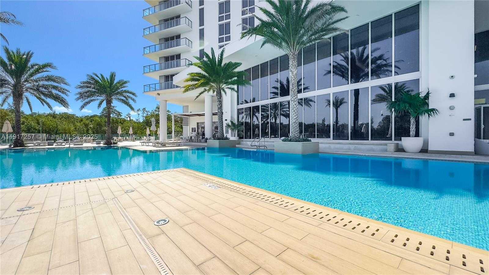 Small Image of 16385 BISCAYNE BLVD #405, North Miami Beach Number 31