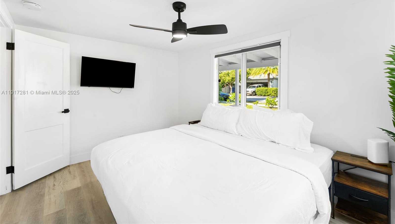 Small Image of 1464 NORTH EAST 24TH ST, Wilton Manors Number 11