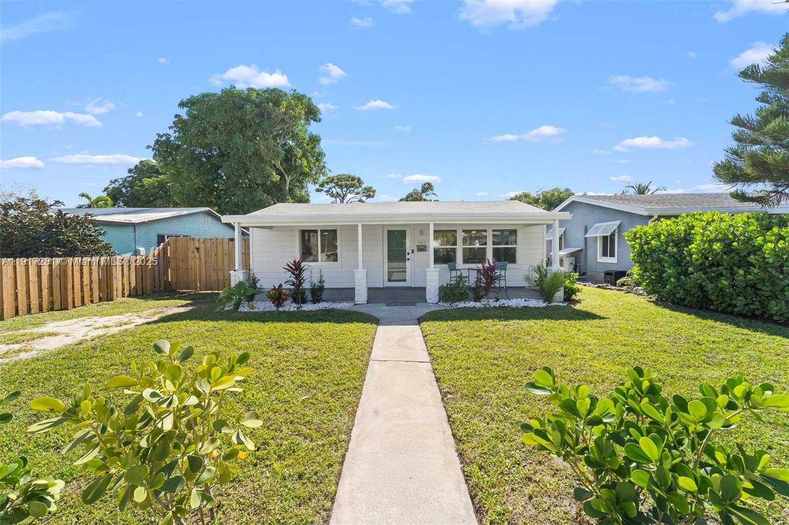 Small Image of 1464 NORTH EAST 24TH ST, Wilton Manors Number 19