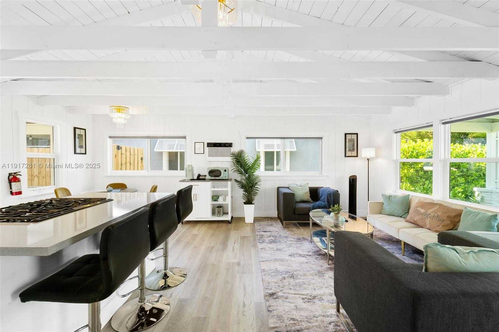 Small Image of 1464 NORTH EAST 24TH ST, Wilton Manors Number 4