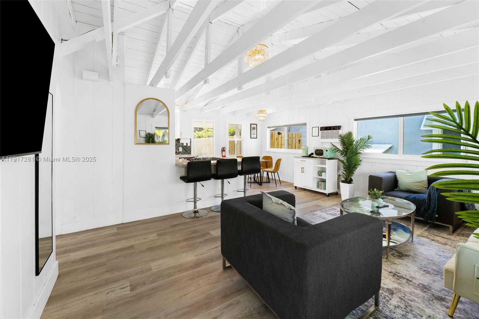 Small Image of 1464 NORTH EAST 24TH ST, Wilton Manors Number 5