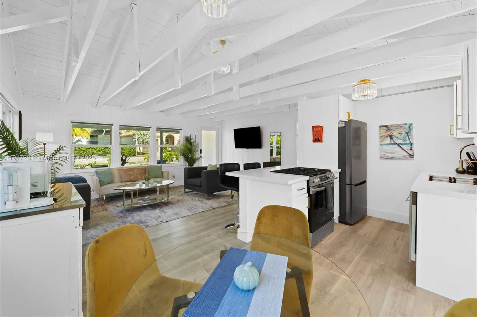 Small Image of 1464 NORTH EAST 24TH ST, Wilton Manors Number 7