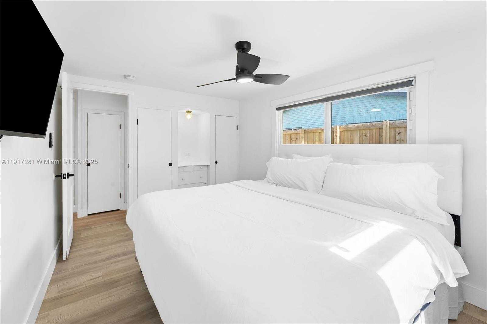 Small Image of 1464 NORTH EAST 24TH ST, Wilton Manors Number 8