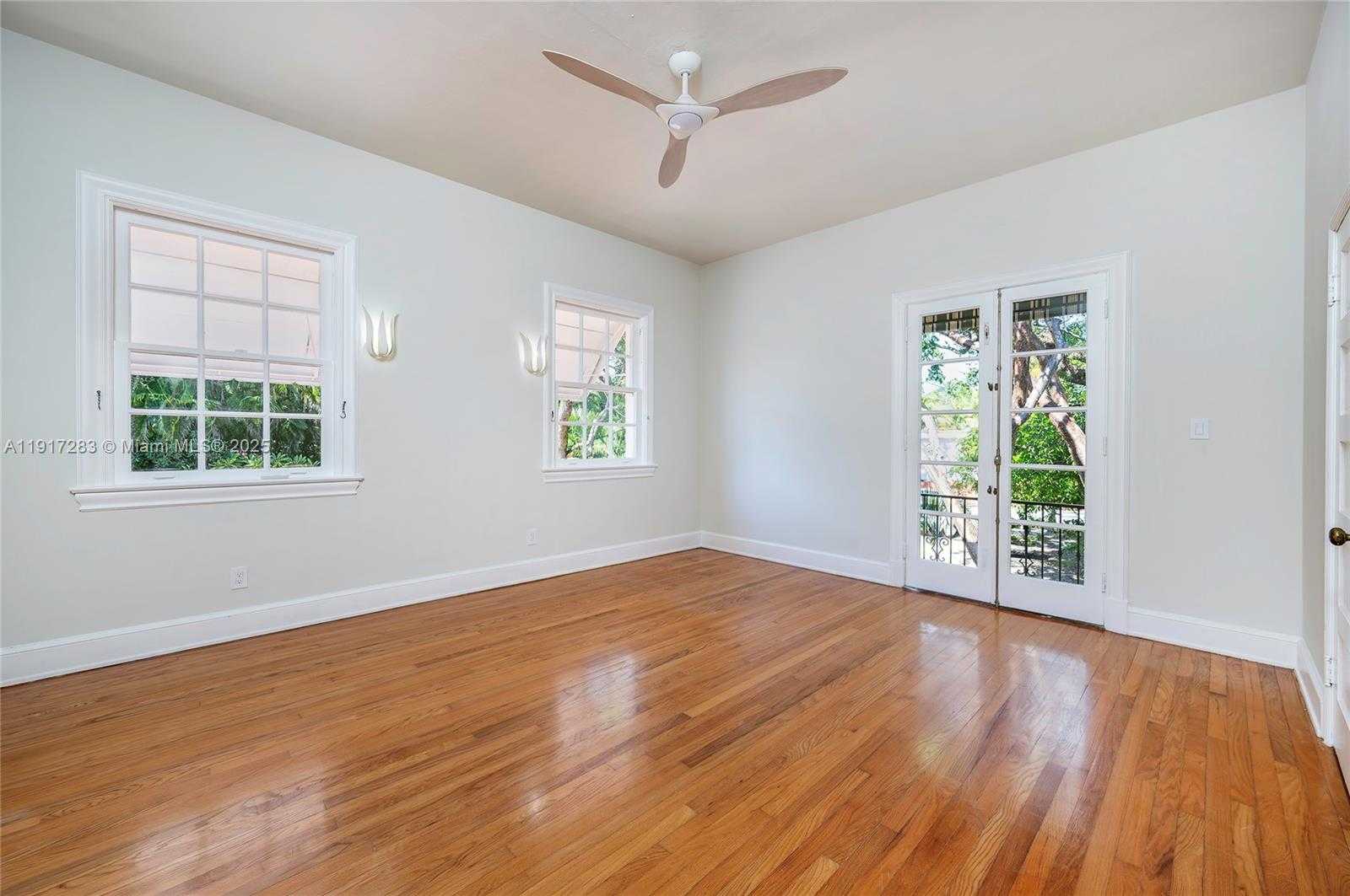 Small Image of 3240 MORRIS LN, Miami Number 32