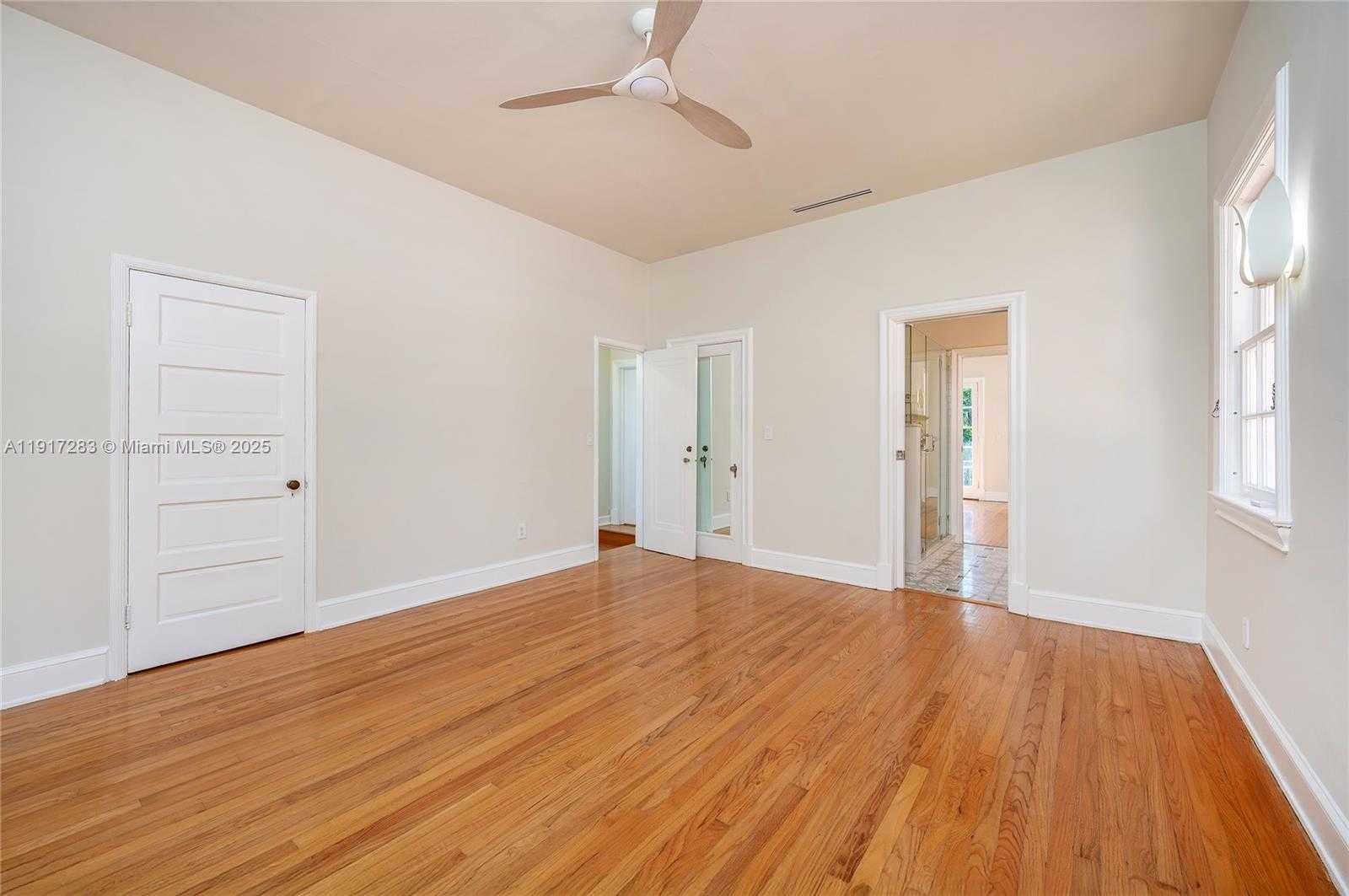 Small Image of 3240 MORRIS LN, Miami Number 33