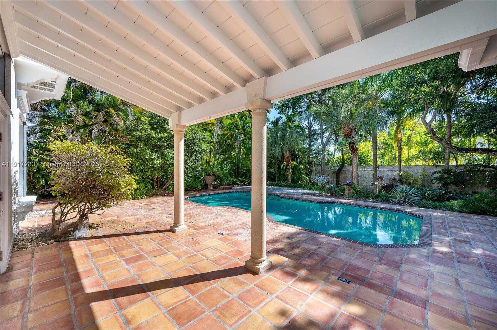 Small Image of 3240 MORRIS LN, Miami Number 8