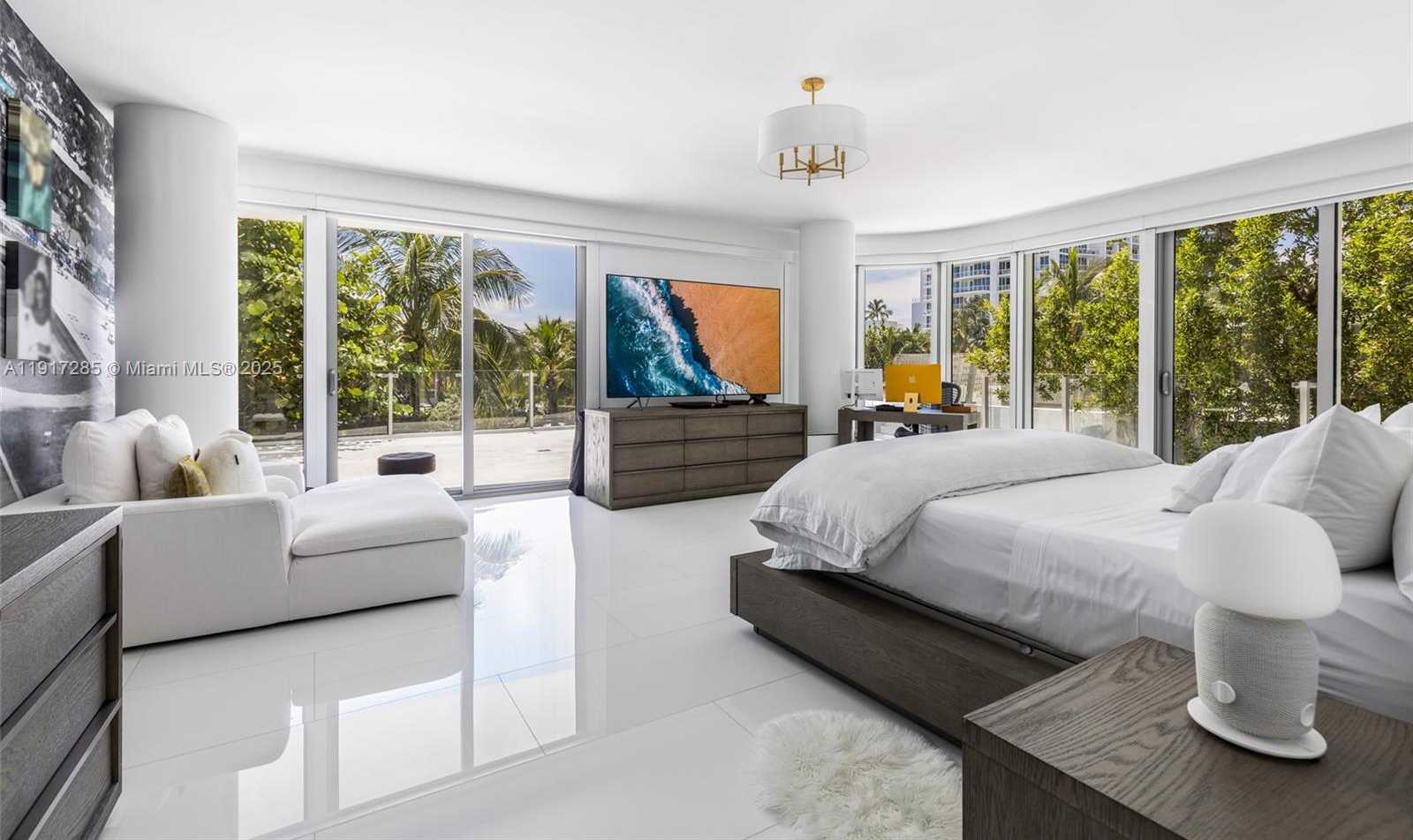 Small Image of 1 COLLINS AVE #207, Miami Beach Number 18