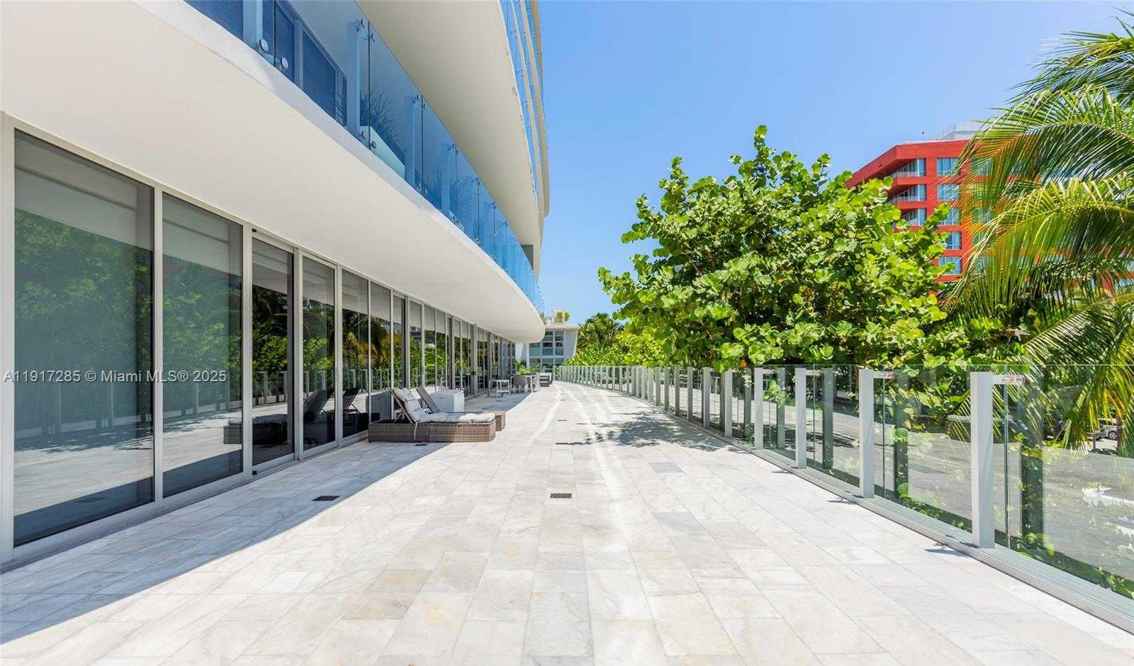 Small Image of 1 COLLINS AVE #207, Miami Beach Number 32