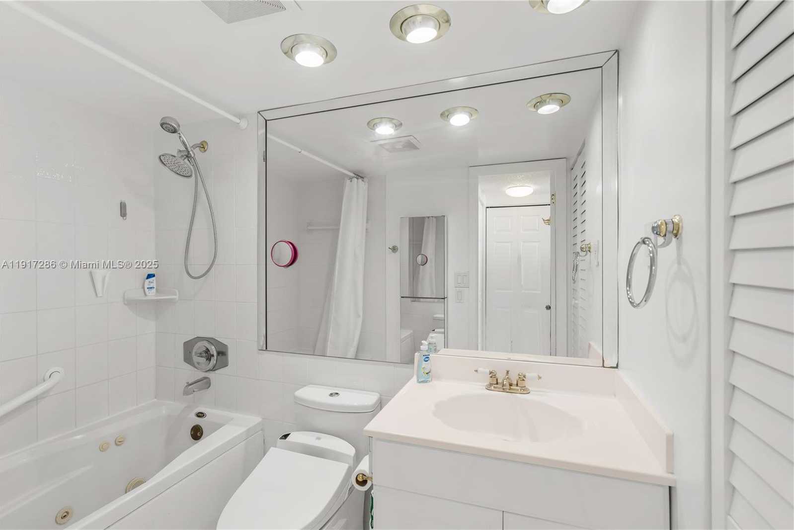 Small Image of 230 174TH ST #2410, Sunny Isles Beach Number 29