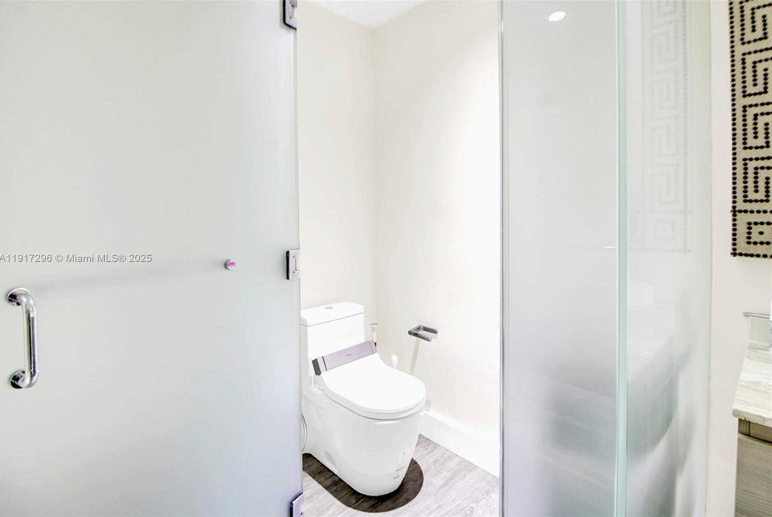 Small Image of 2900 NORTH EAST 7TH AVE #1807, Miami Number 16