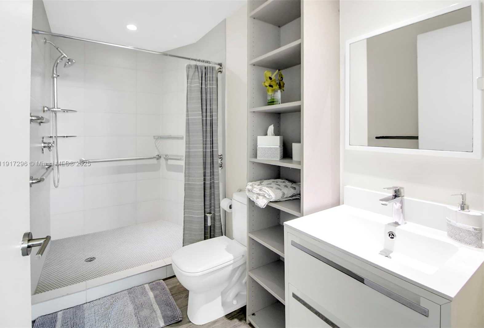 Small Image of 2900 NORTH EAST 7TH AVE #1807, Miami Number 29