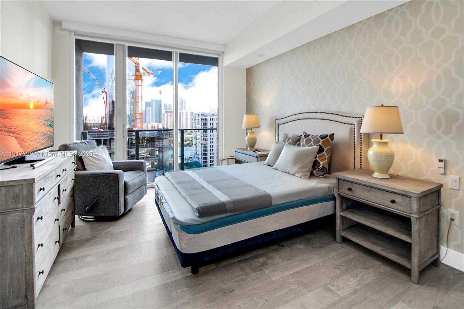 Small Image of 2900 NORTH EAST 7TH AVE #1807, Miami Number 31