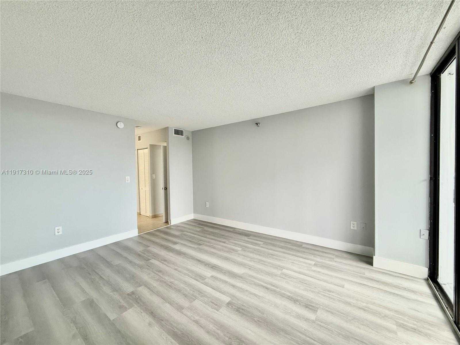 Small Image of 20505 EAST COUNTRY CLUB DR #336, Aventura Number 24