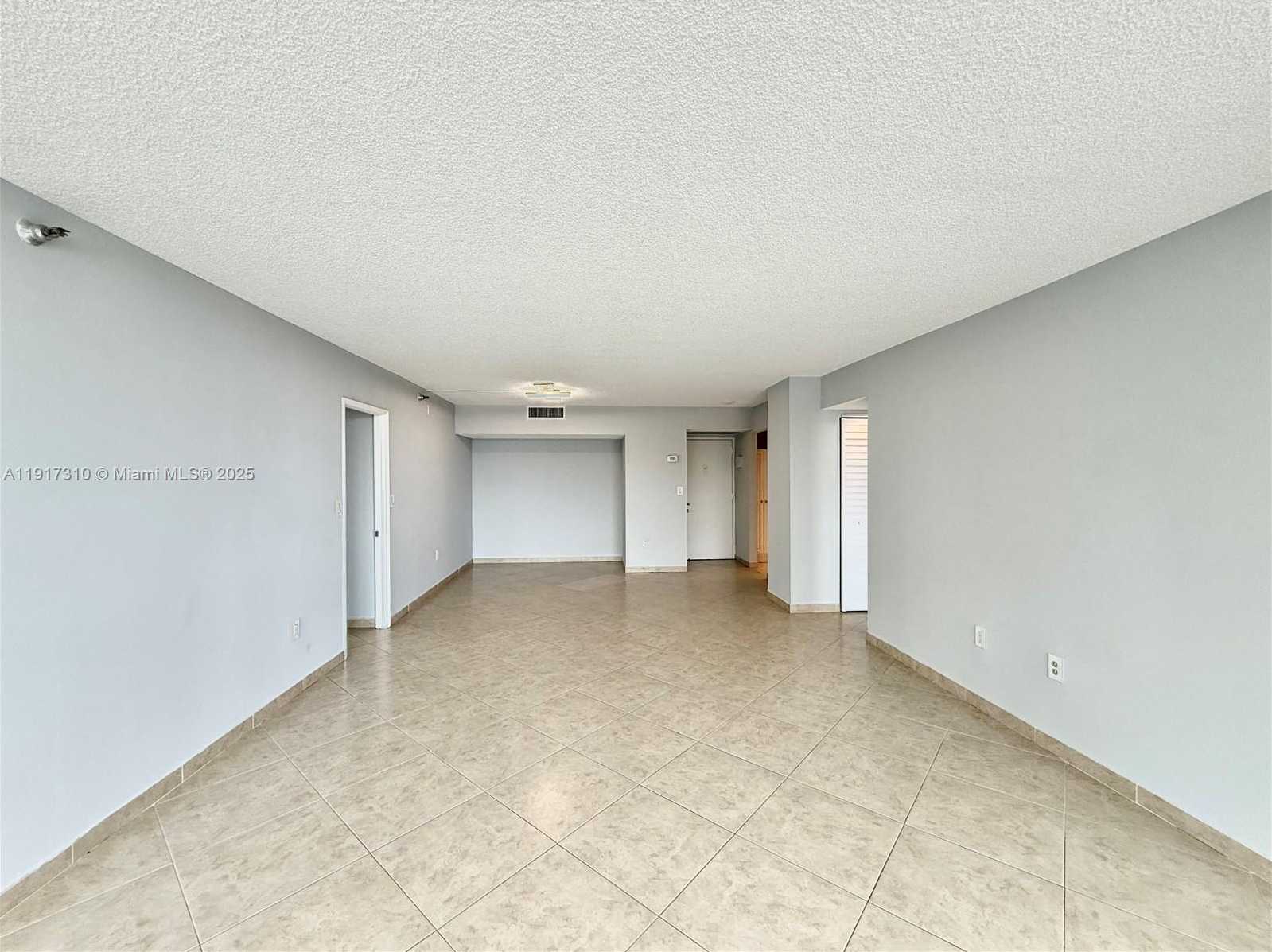 Small Image of 20505 EAST COUNTRY CLUB DR #336, Aventura Number 25
