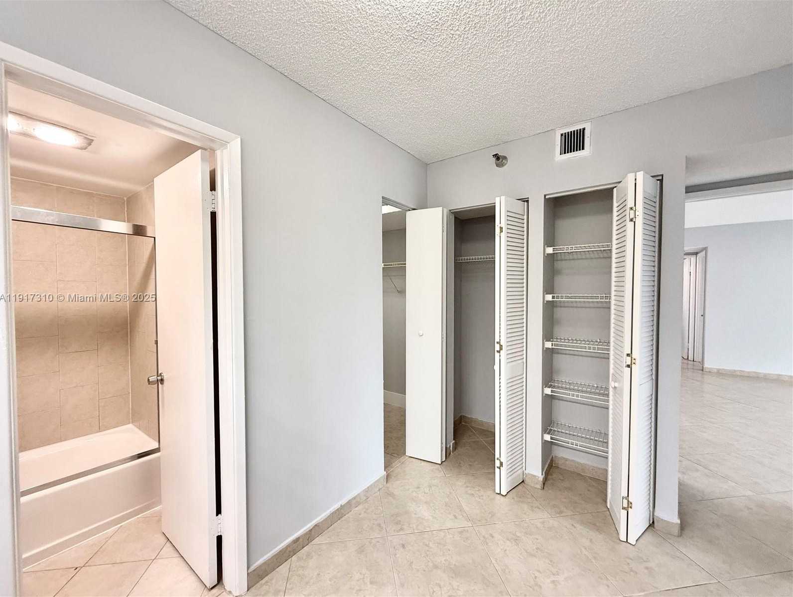Small Image of 20505 EAST COUNTRY CLUB DR #336, Aventura Number 29