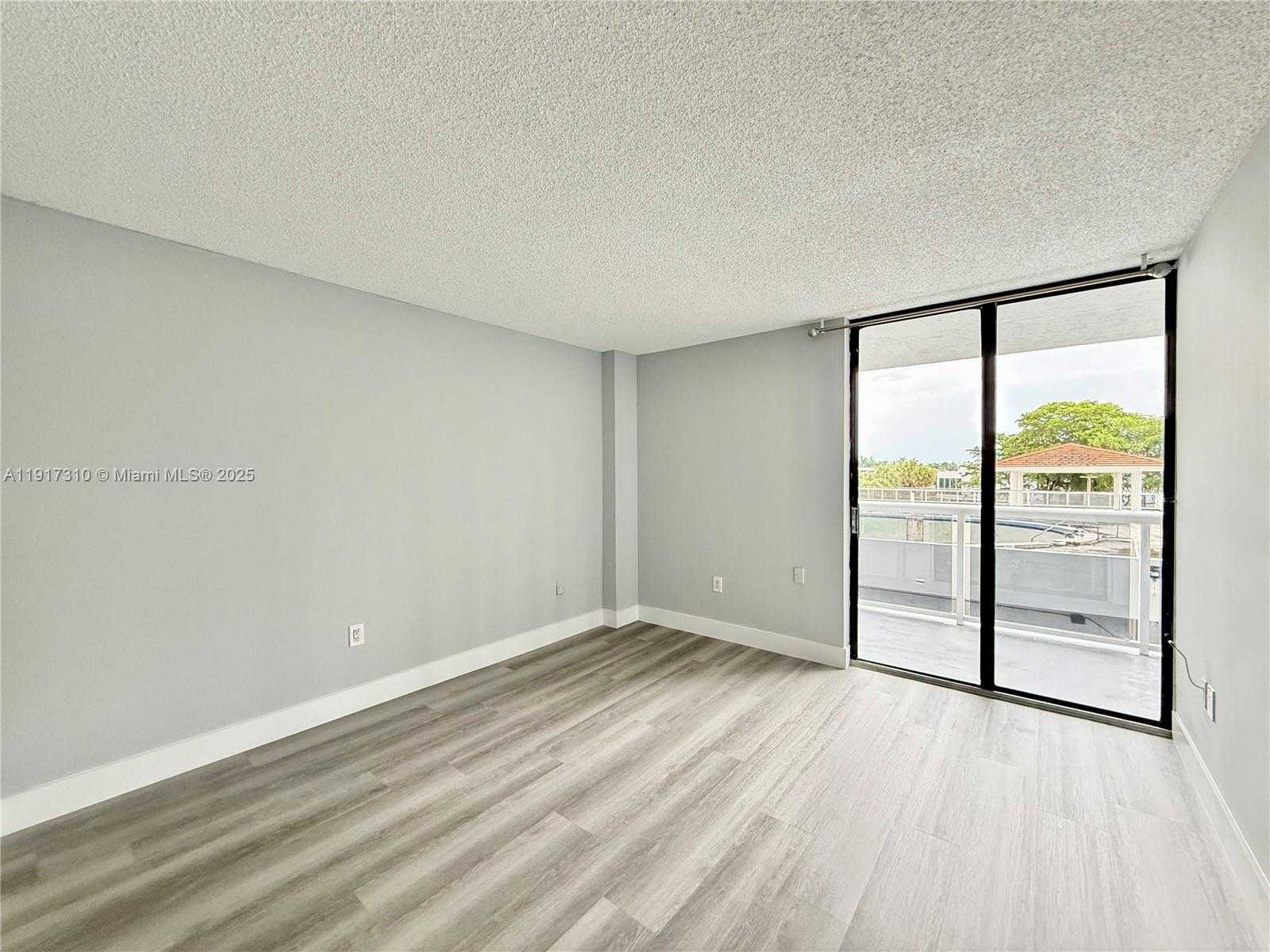 Small Image of 20505 EAST COUNTRY CLUB DR #336, Aventura Number 7