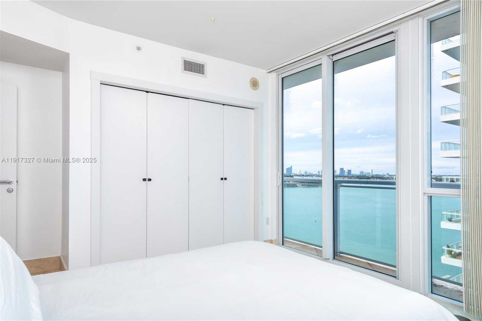 Small Image of 520 WEST AVE #1405, Miami Beach Number 4