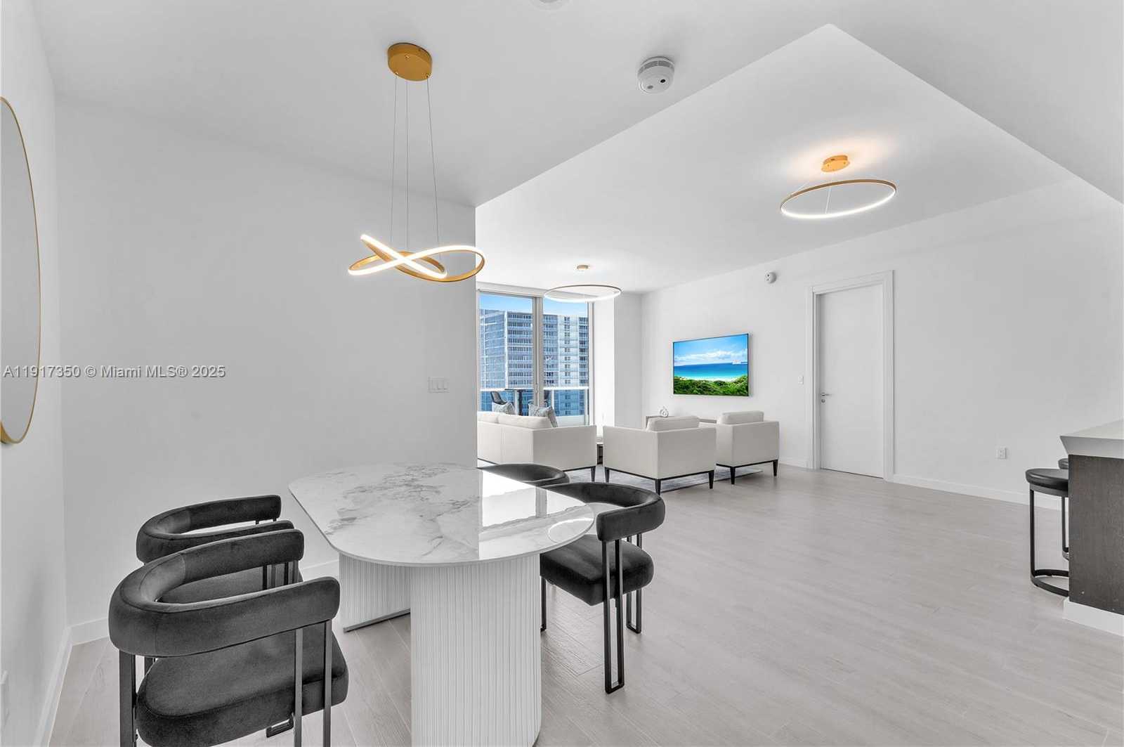 Small Image of 200 BISCAYNE BOULEVARD WAY #5103, Miami Number 11