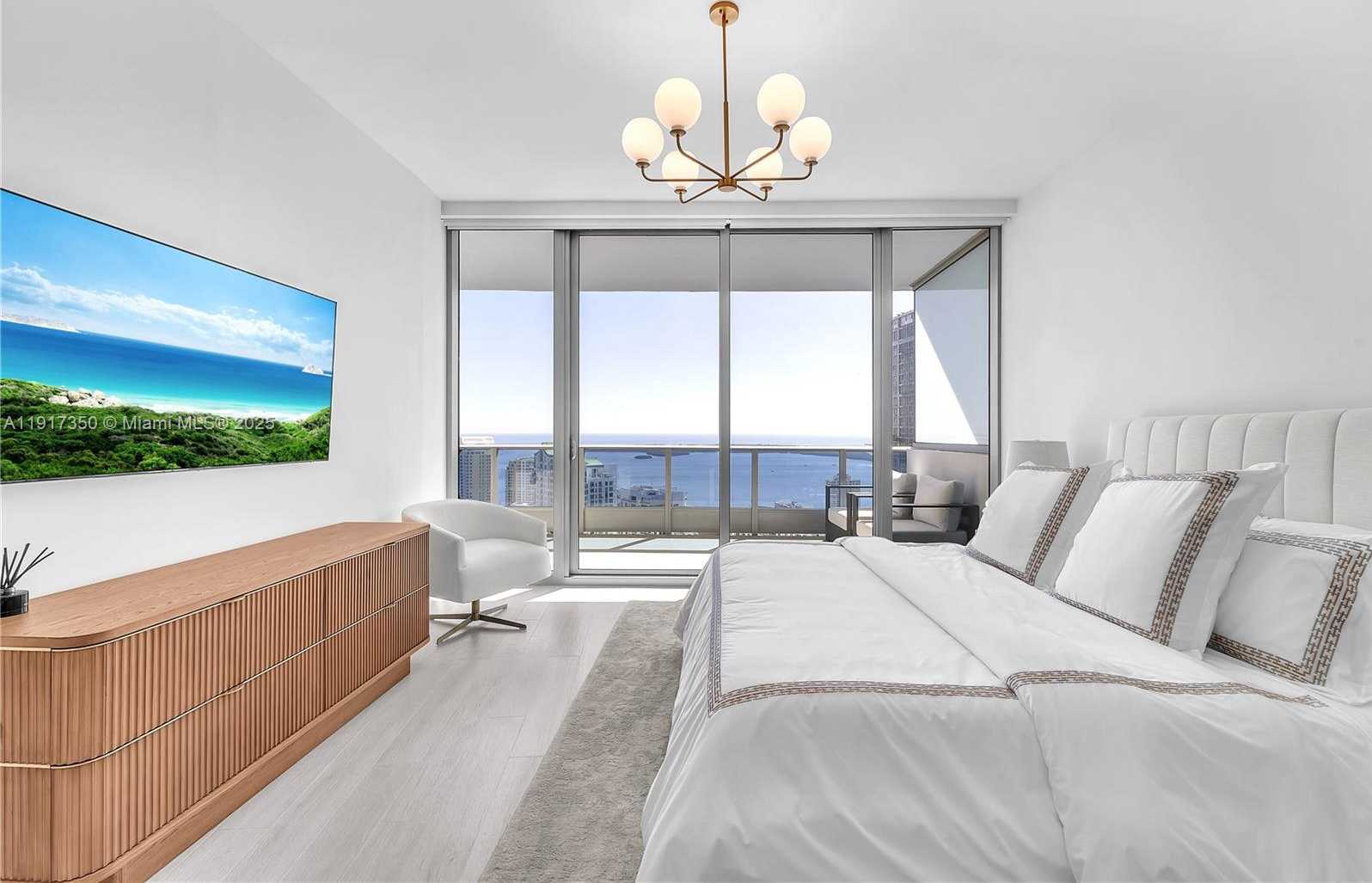 Small Image of 200 BISCAYNE BOULEVARD WAY #5103, Miami Number 14