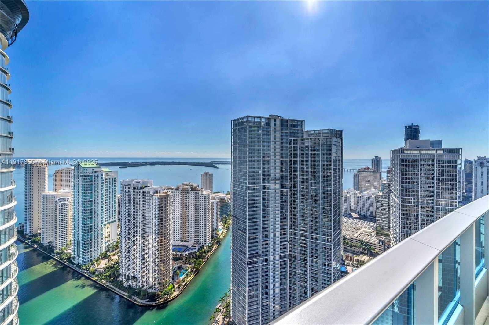 Small Image of 200 BISCAYNE BOULEVARD WAY #5103, Miami Number 22