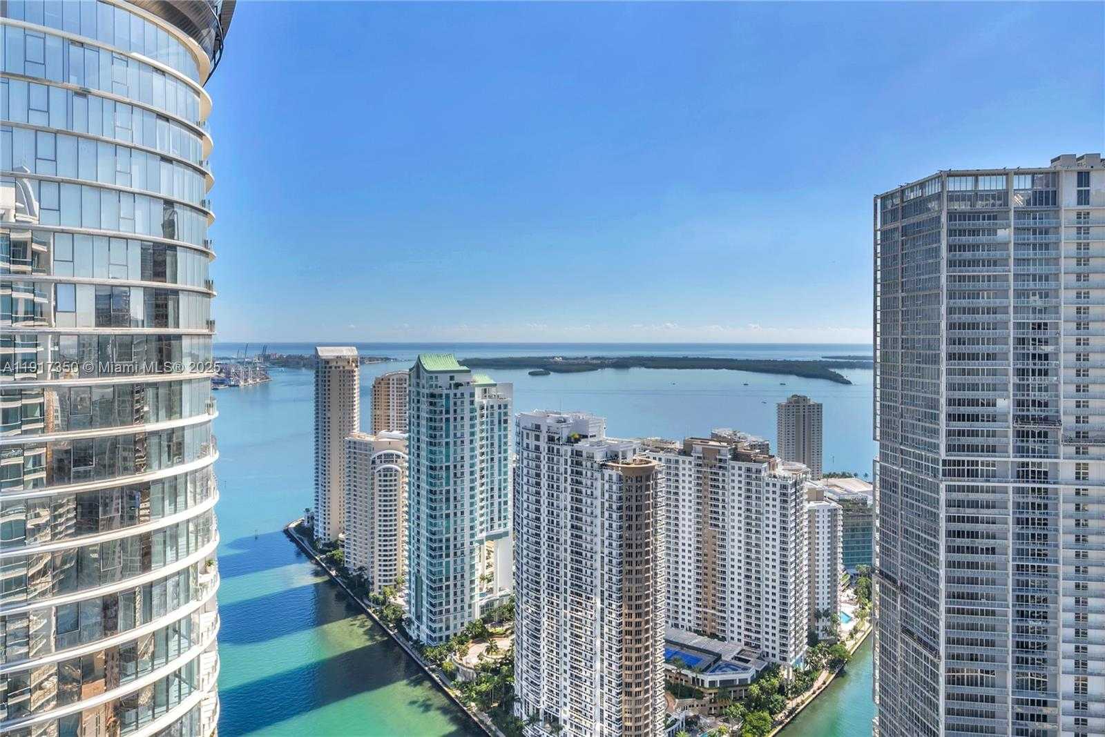 Small Image of 200 BISCAYNE BOULEVARD WAY #5103, Miami Number 27