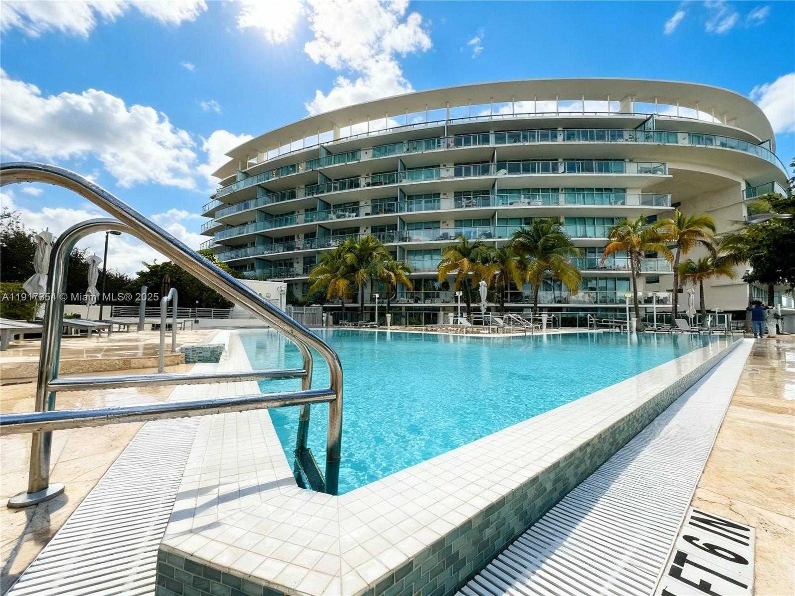 Small Image of 6620 INDIAN CREEK DR #617, Miami Beach Number 2