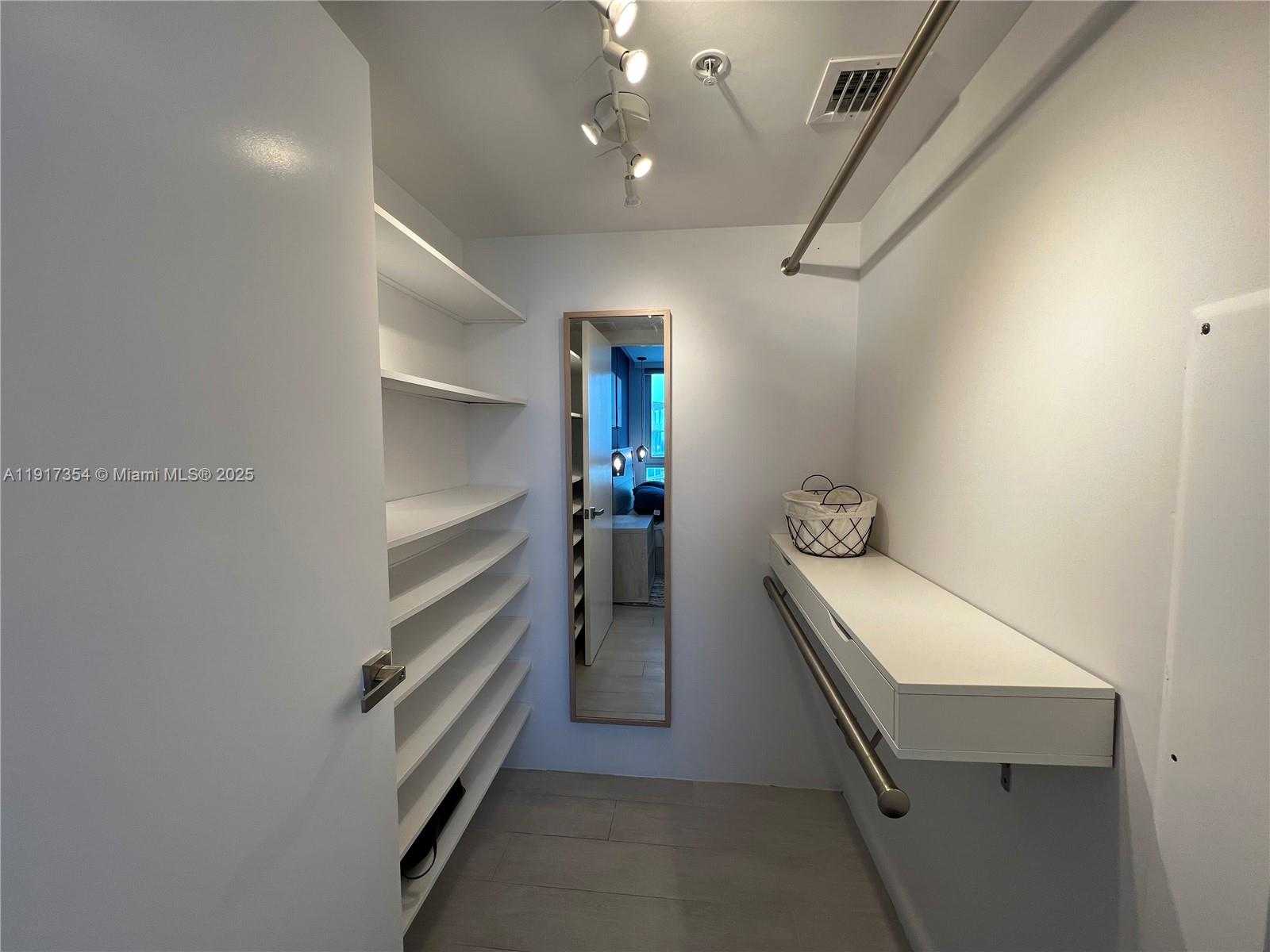 Small Image of 6620 INDIAN CREEK DR #617, Miami Beach Number 23