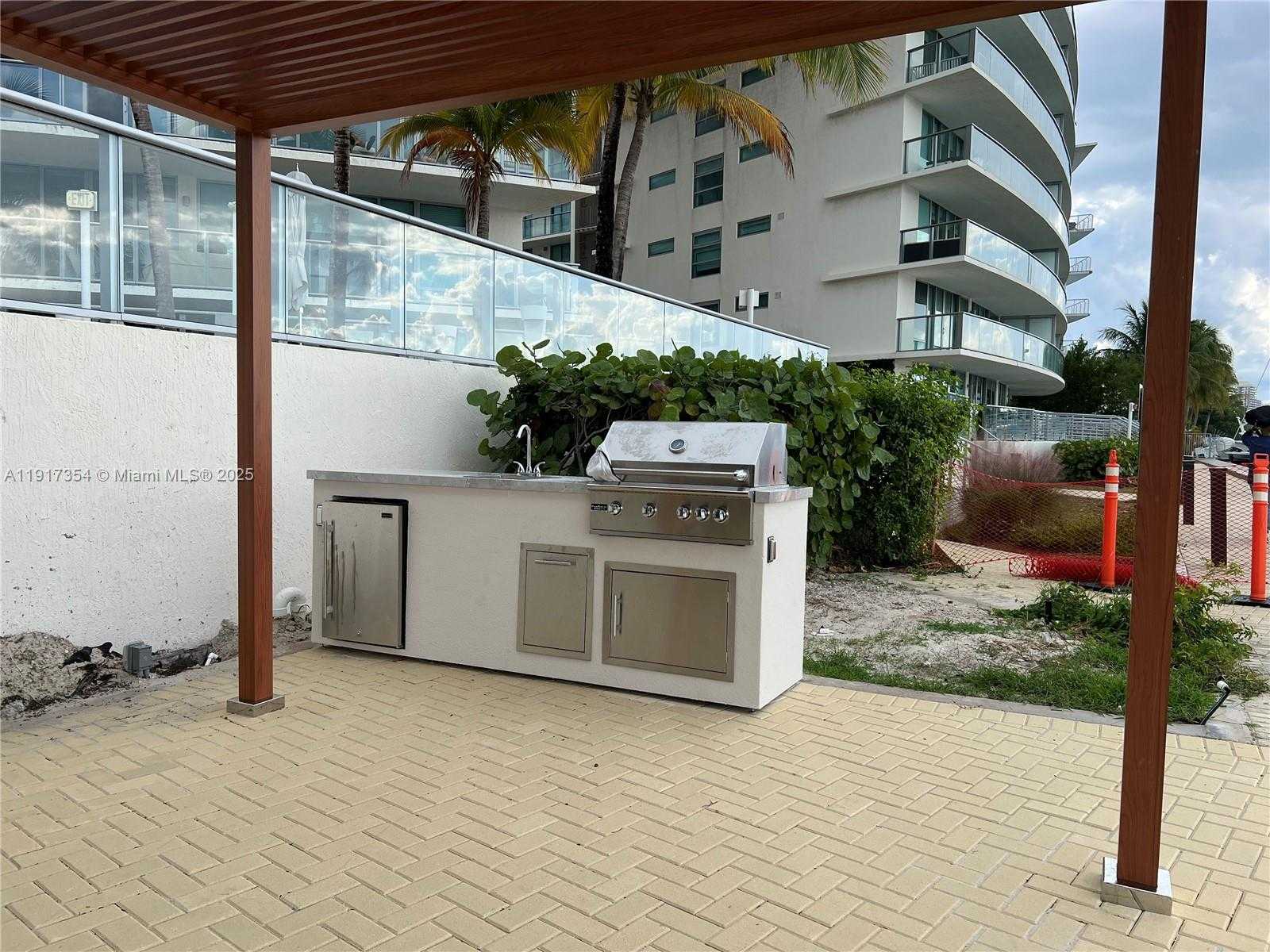 Small Image of 6620 INDIAN CREEK DR #617, Miami Beach Number 40
