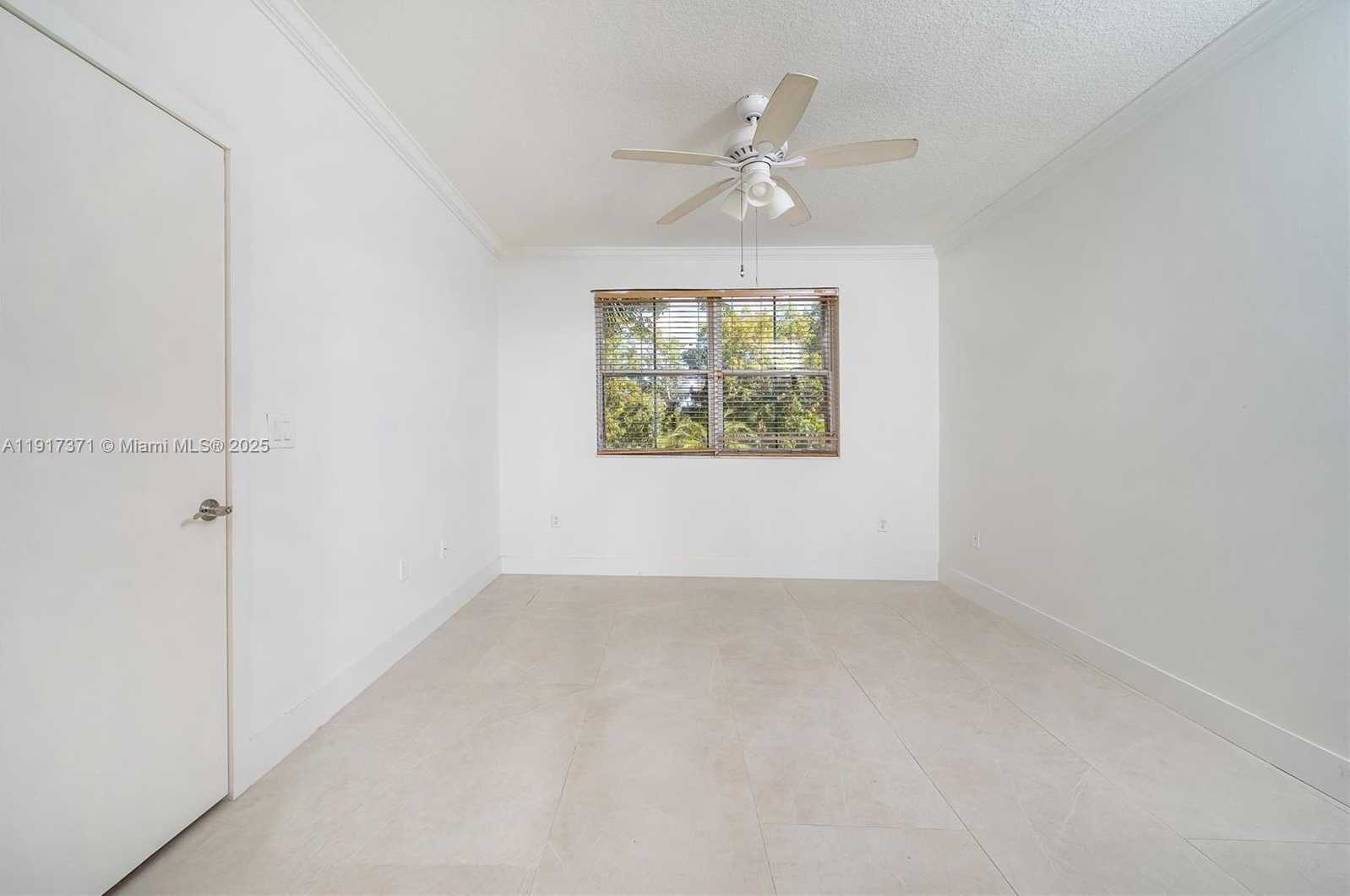 Small Image of 6320 NORTH WEST 114TH AVE #1227, Doral Number 11