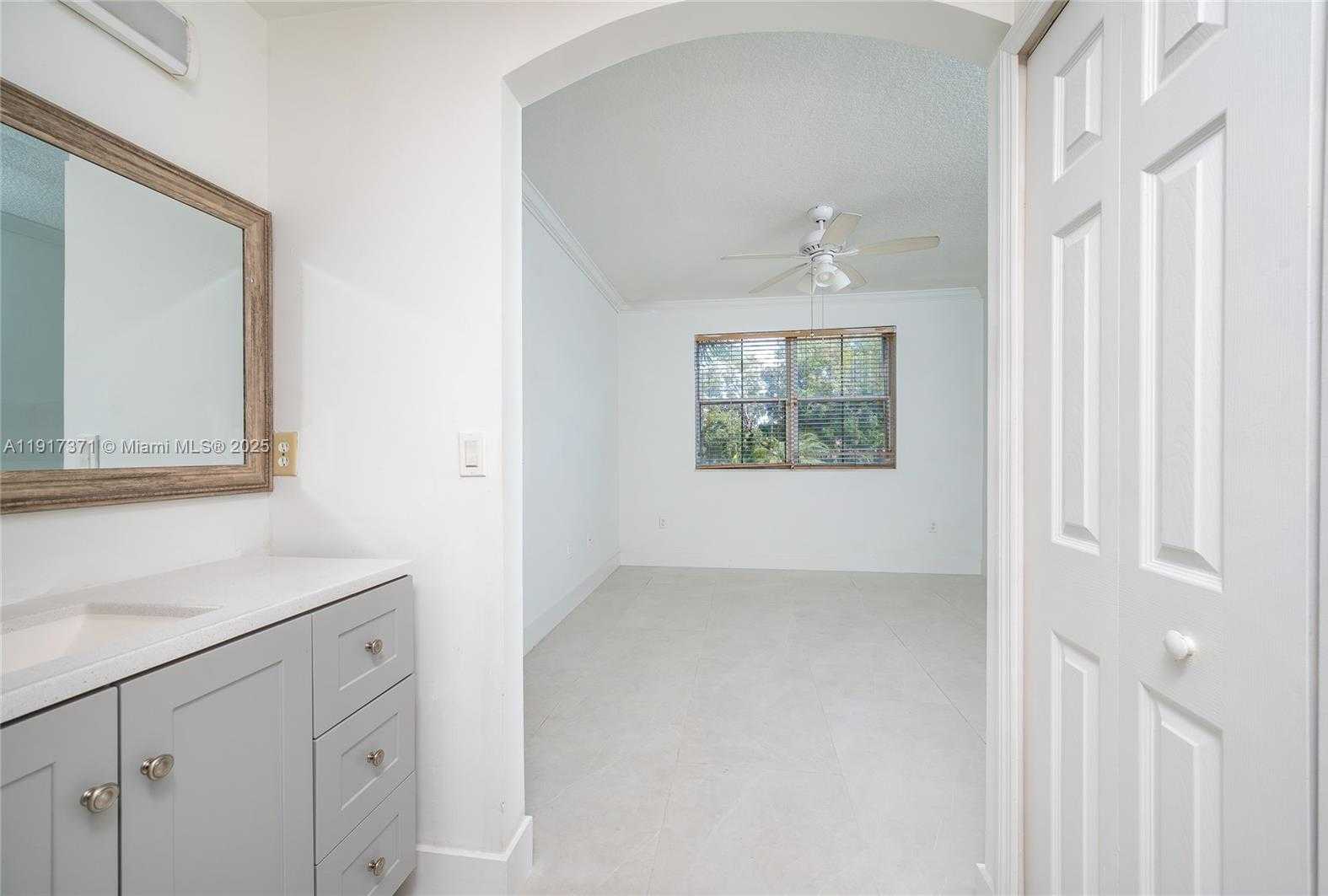 Small Image of 6320 NORTH WEST 114TH AVE #1227, Doral Number 13