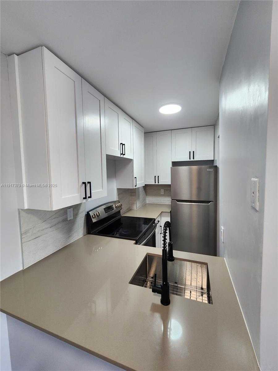 Small Image of 8145 NORTH WEST 7TH ST #320, Miami Number 3