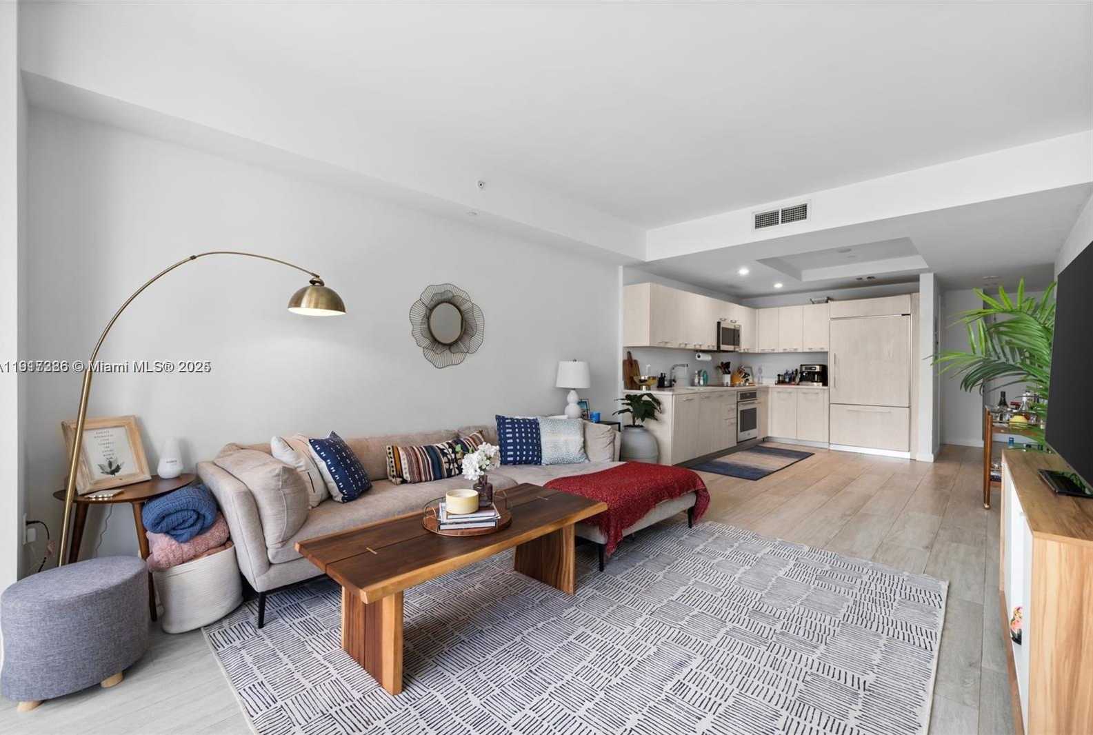 Small Image of 55 SOUTH WEST 9TH ST #2305, Miami Number 3