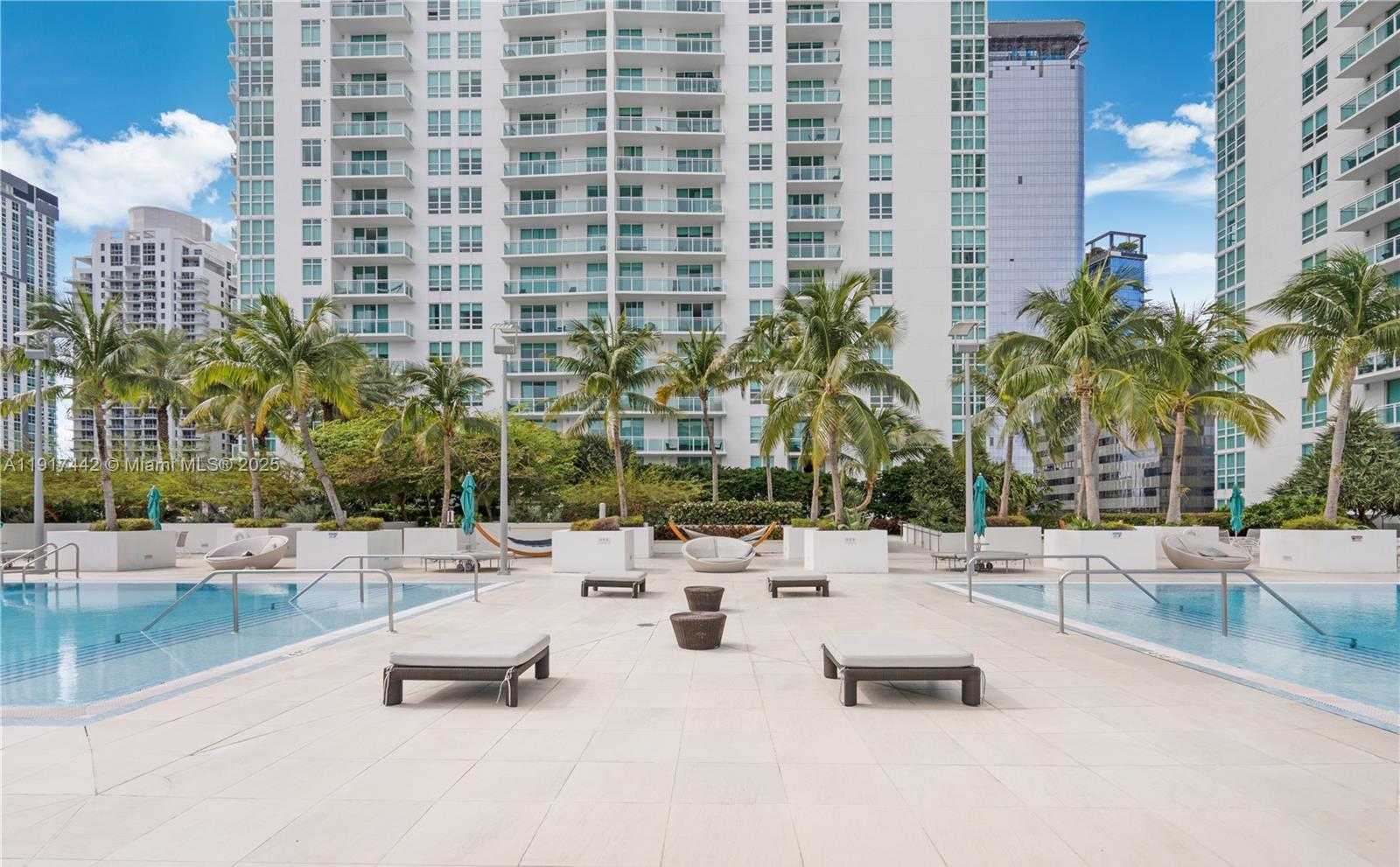 Small Image of 950 BRICKELL BAY DR #3008, Miami Number 31