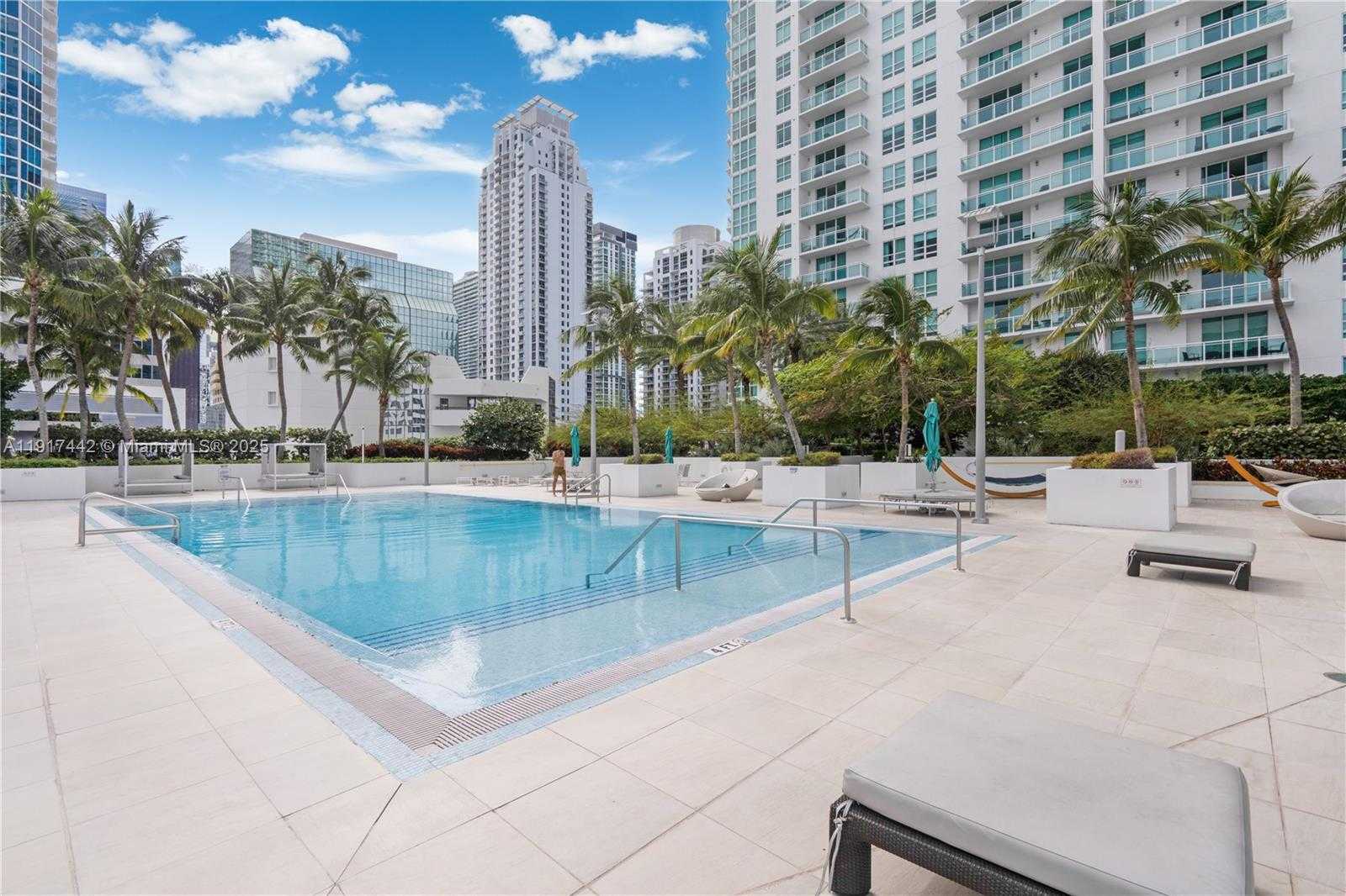 Small Image of 950 BRICKELL BAY DR #3008, Miami Number 32