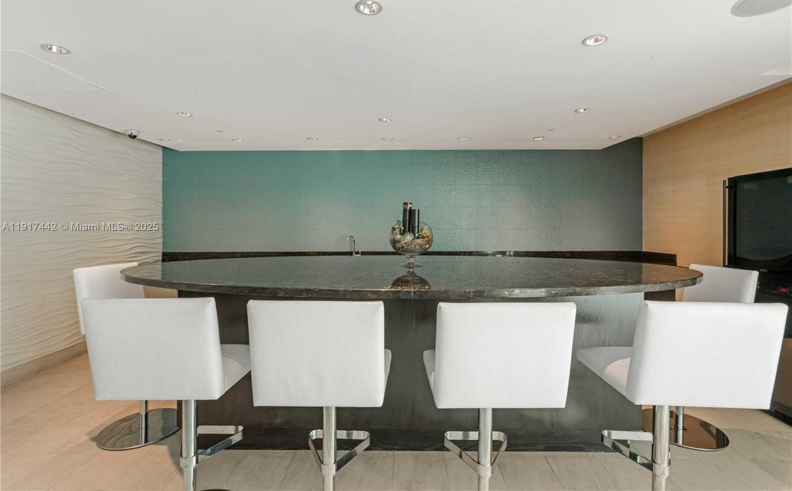 Small Image of 950 BRICKELL BAY DR #3008, Miami Number 38