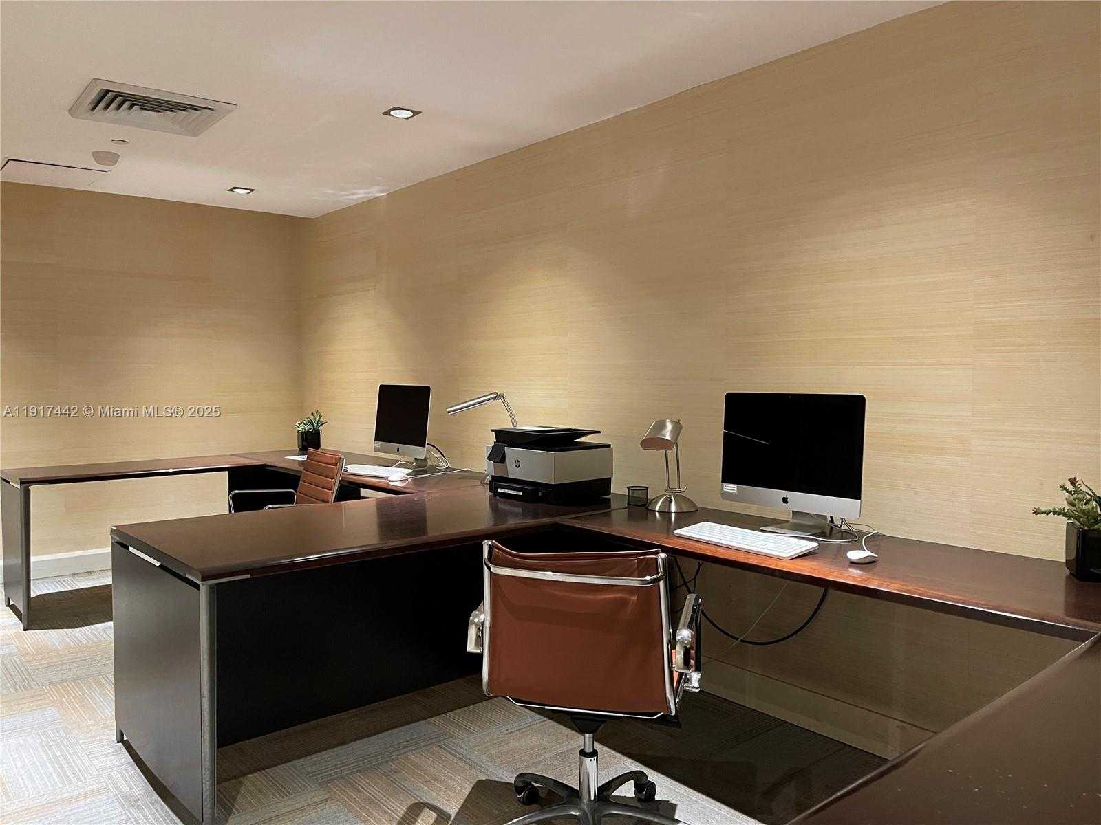 Small Image of 950 BRICKELL BAY DR #3008, Miami Number 39