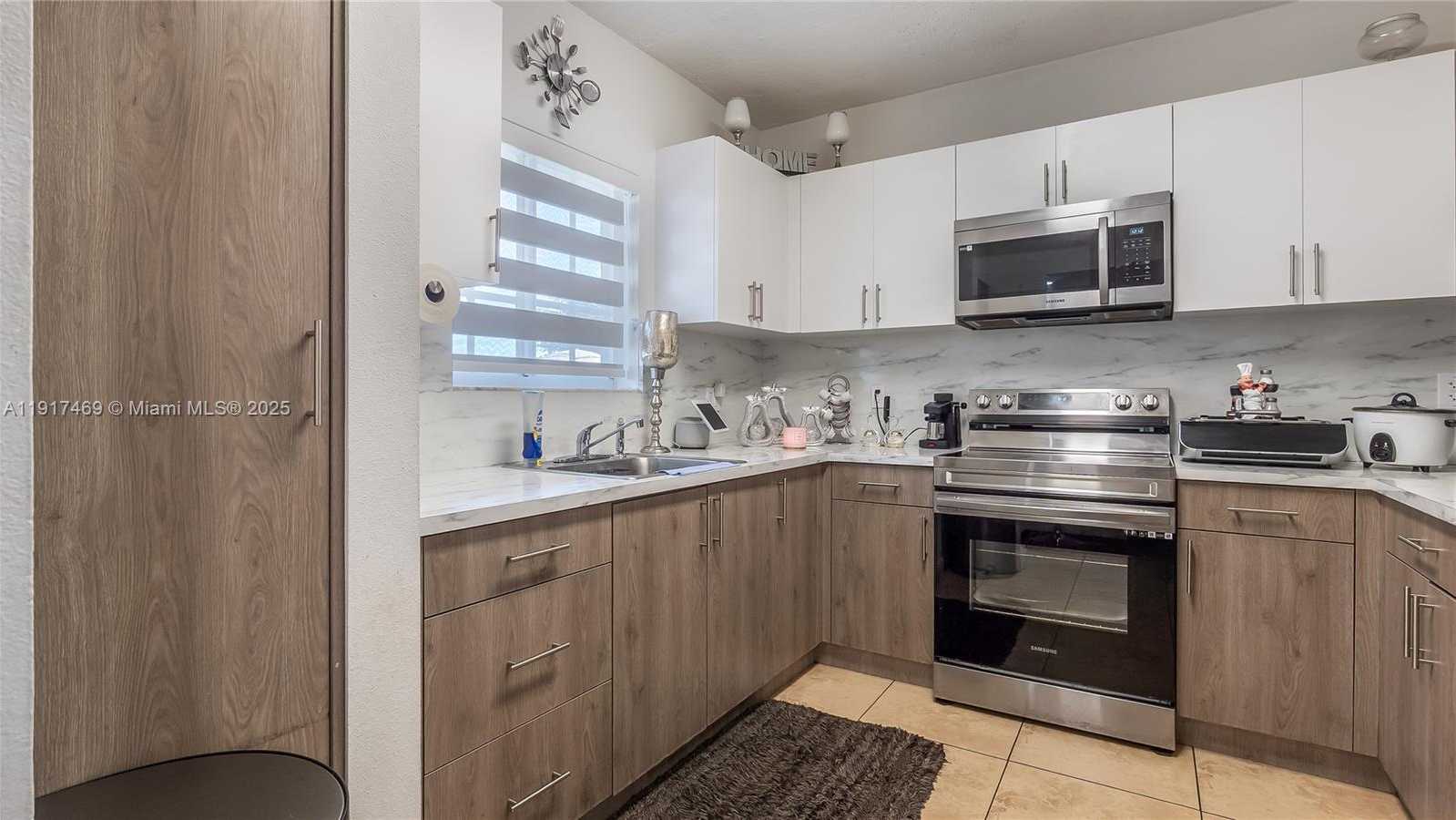 Small Image of 8390 NORTH WEST 103RD ST #102H, Hialeah Gardens Number 11