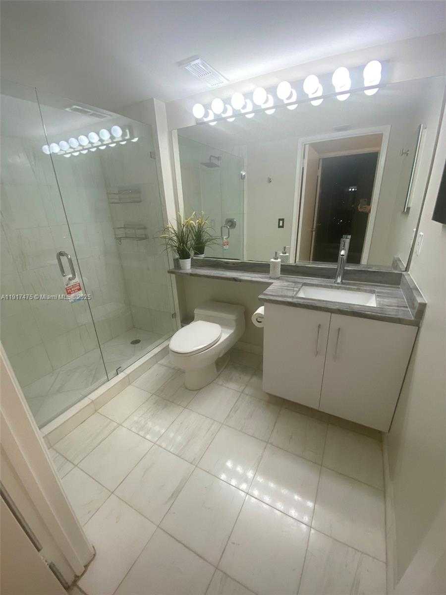 Imagen de Pequeño Objeto