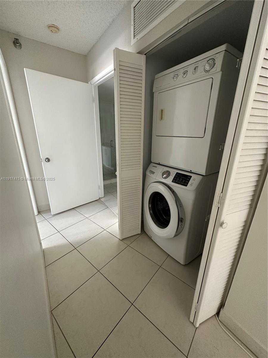 Imagen de Pequeño Objeto